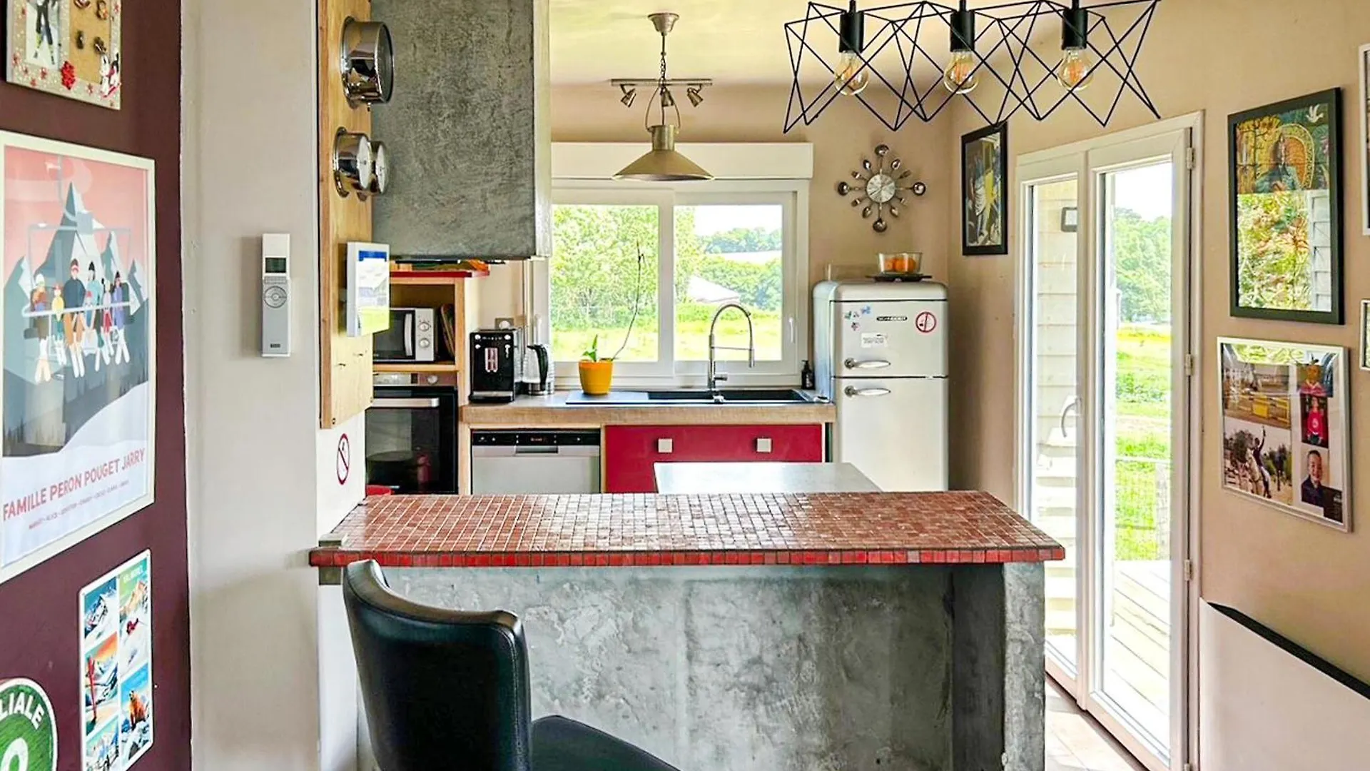 5 Bedroom Beautiful Home In Taulé 0*,  Francia